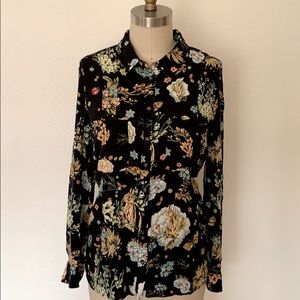 Maeve long sleeves button front top size M